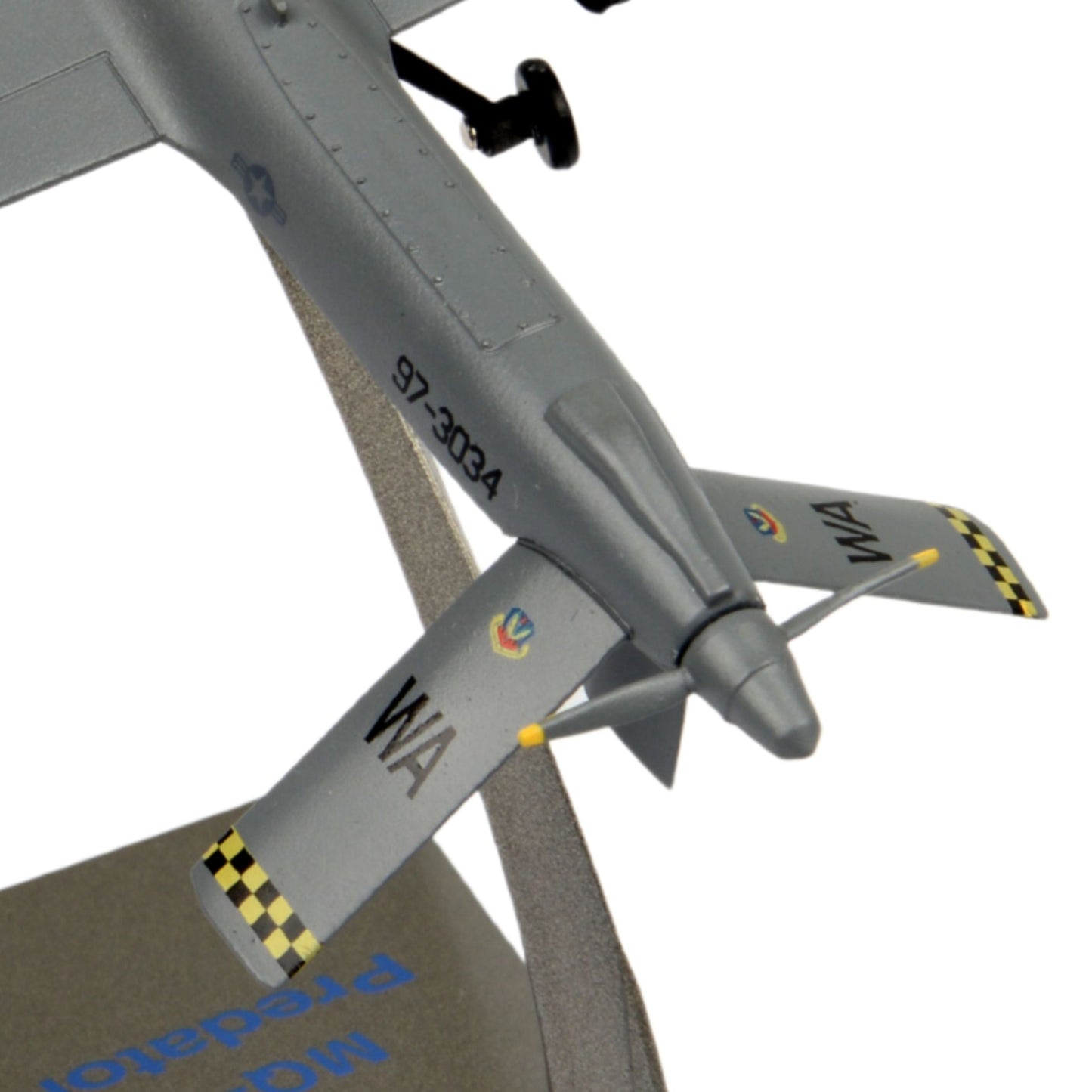 MQ-1 Predator – UAV Military Drone Diecast Model 1:72