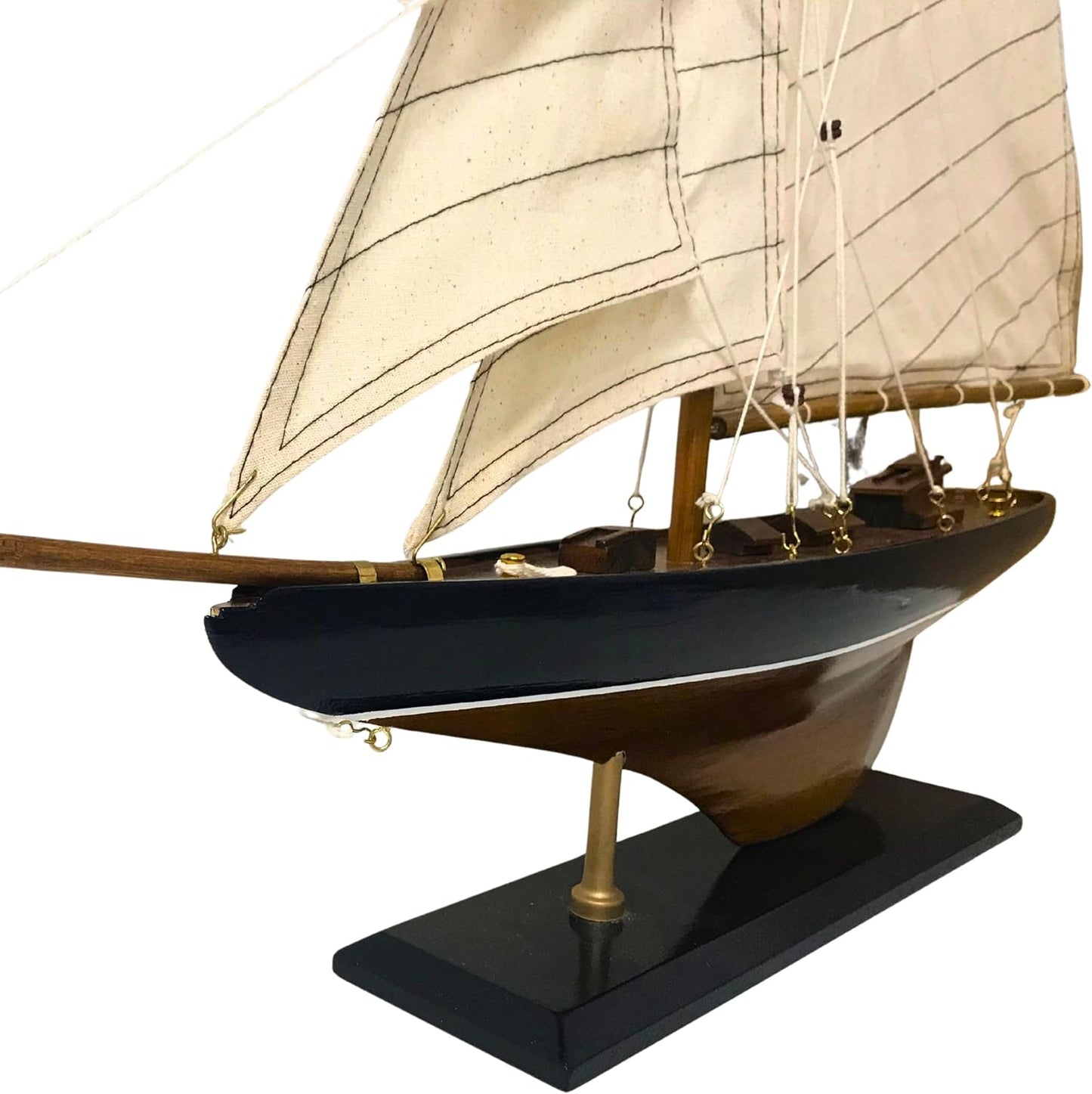 Wooden Sailboat Model – Handcrafted Nautical Yacht Display 65 cm