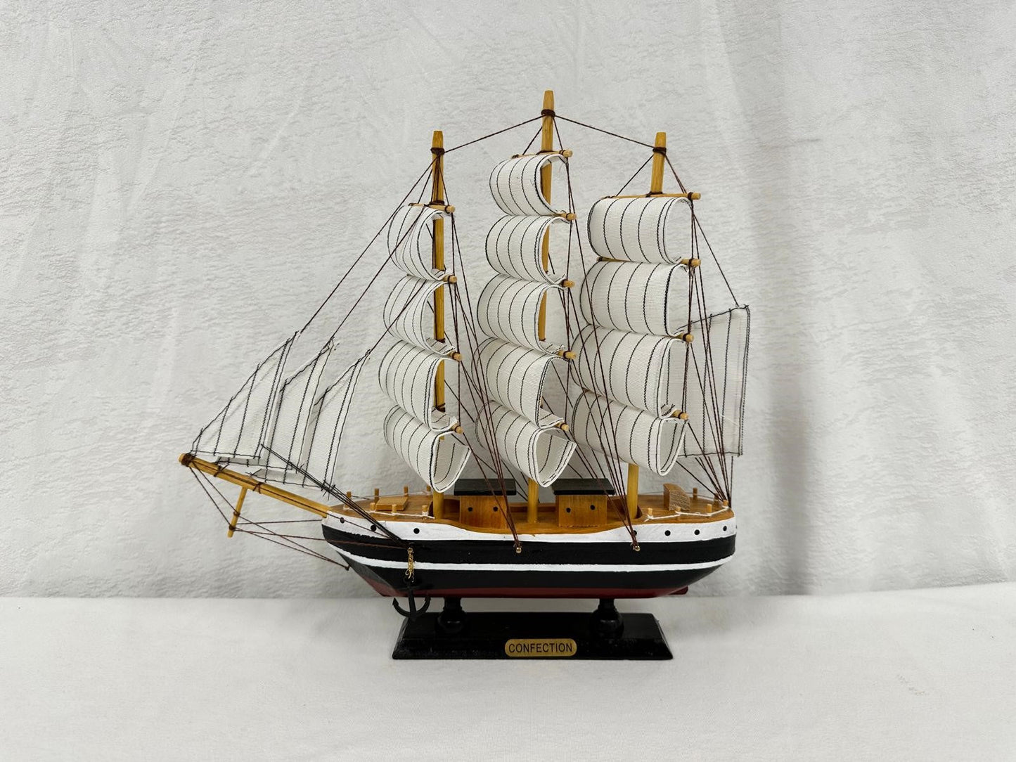 Handmade Ship Model 1Q – 32cm Collector’s Edition Gift - Authentic Replicas & Models
