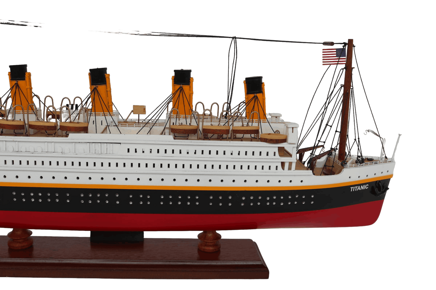 RMS Titanic Wooden Ship Model – 60cm | Handcrafted Mahogany & Acacia