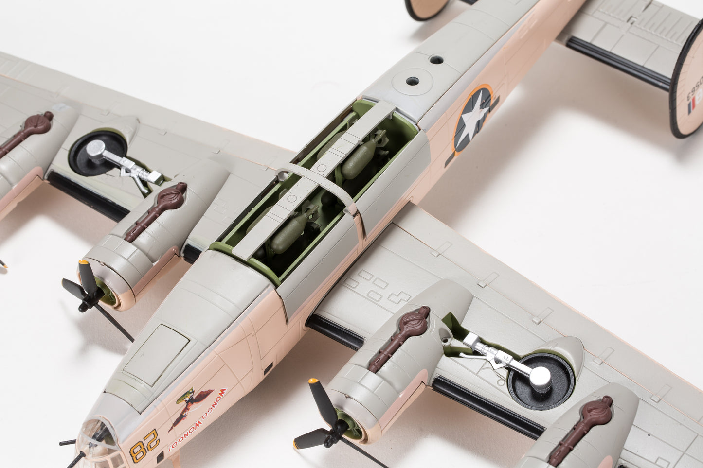 1:72 B-24D Liberator Bomber Model