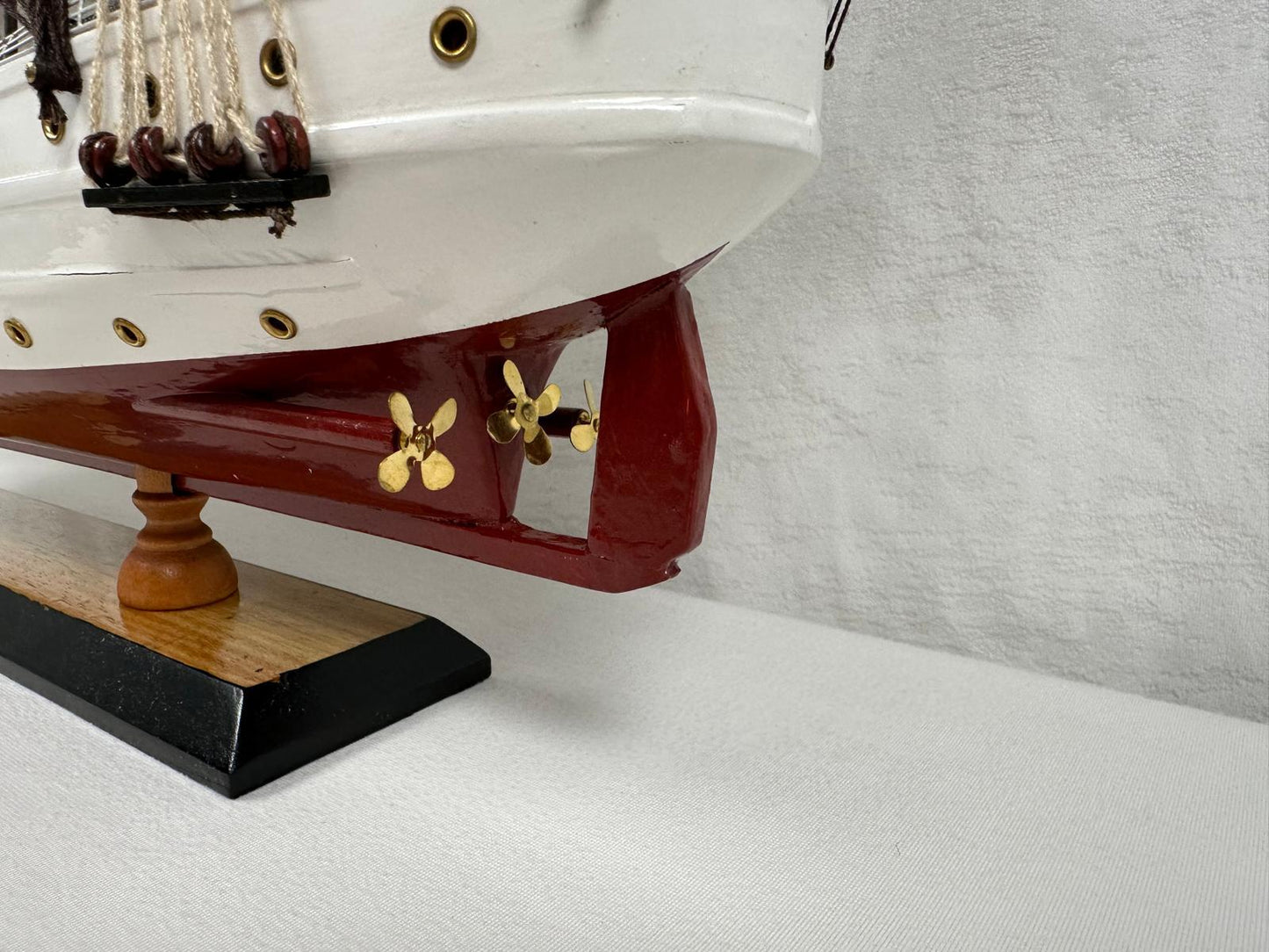 US Coast Guard Model Ship 1H – 65cm Length, Fully Assembled with Stand - Authentic Replicas & Models
