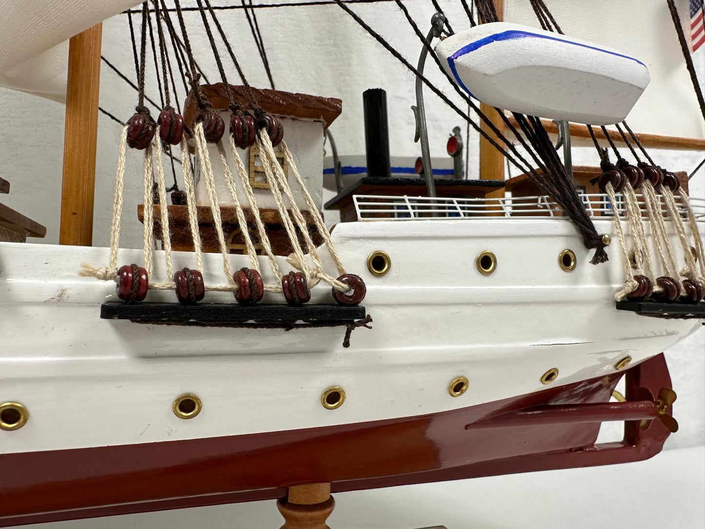 US Coast Guard Model Ship 1H – 65cm Length, Fully Assembled with Stand - Authentic Replicas & Models
