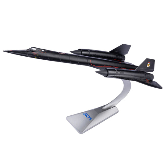SR-71A Blackbird “Dartboard” – Stealth Recon Jet Diecast Model 1:72