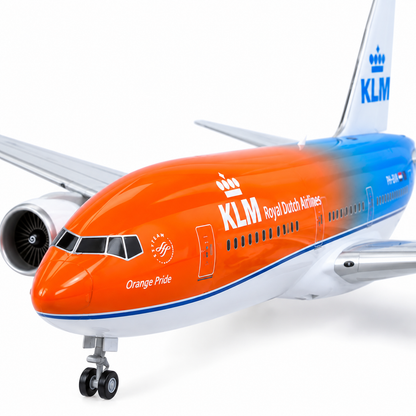 KLM Boeing 777 Model Plane 1:157 - Enhance Your Aviation Collection