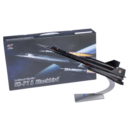 SR-71A Blackbird “Dartboard” – Stealth Recon Jet Diecast Model 1:72