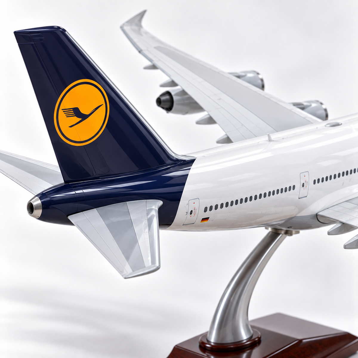 Lufthansa Boeing 747-8 Model Plane 1:160