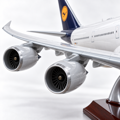 Lufthansa Boeing 747-8 Model Plane 1:160