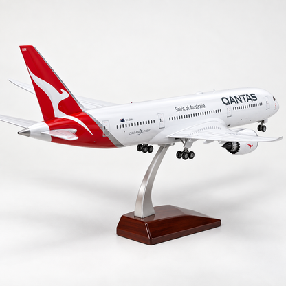 Qantas 787 Dreamliner Model: A Stunning 1:130 Scale Replica