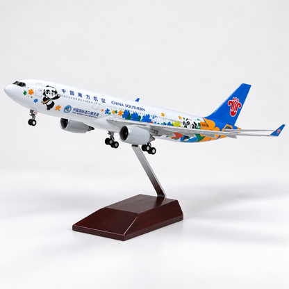 China Southern A330 Model Plane - 1:135 Scale Replica for Aviation Enthusiasts