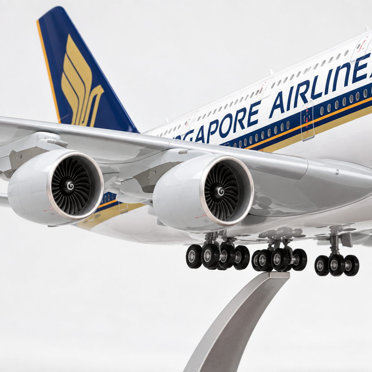Singapore Airlines A380 Model Aircraft - Stunning Large Display Plane