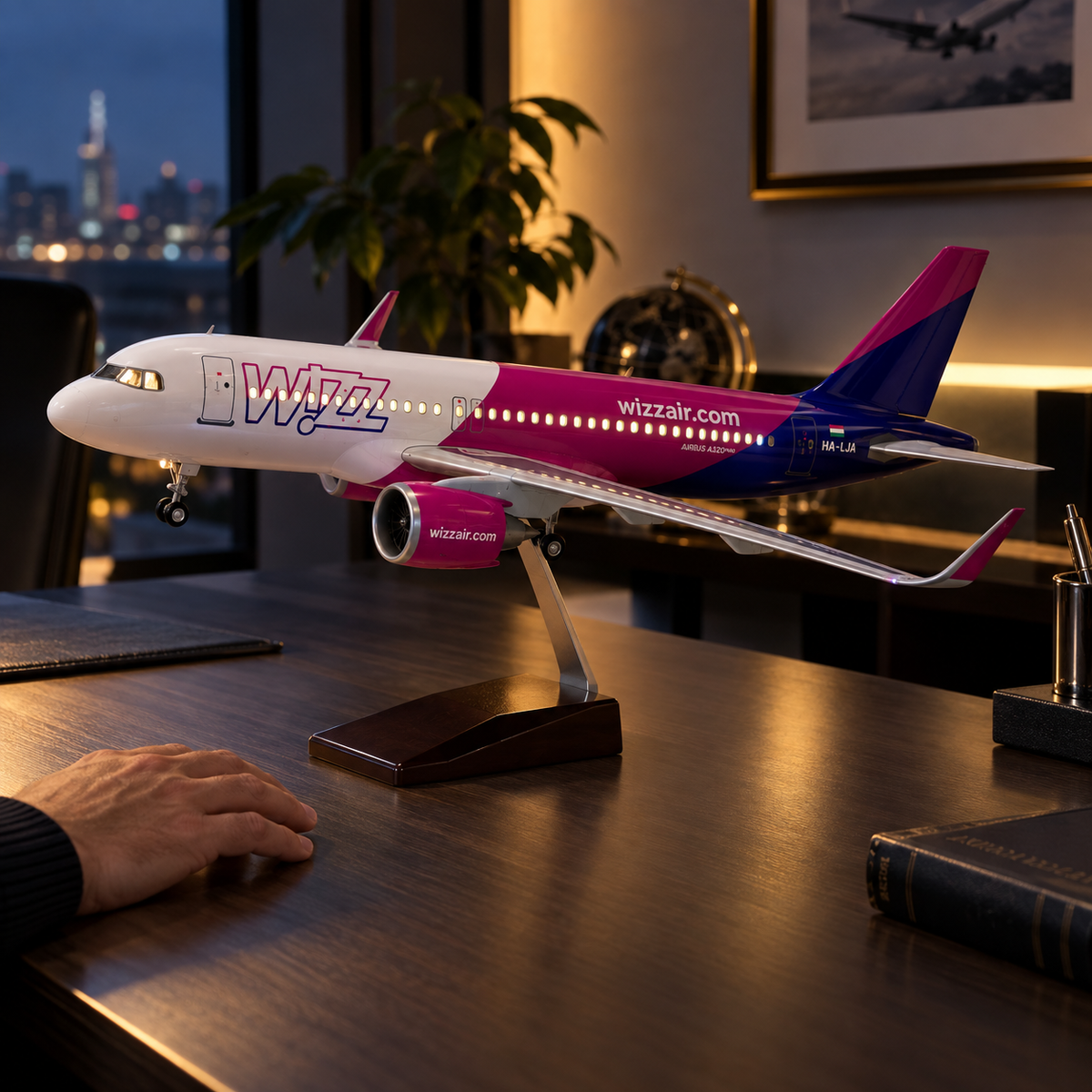 Wizz Air A320 Model Plane 1:80 Scale Replica for Collectors