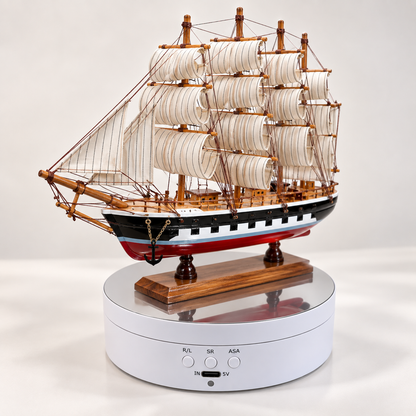 360 Degree Rotating Display Stand – Showcase Products with Stunning Reflections