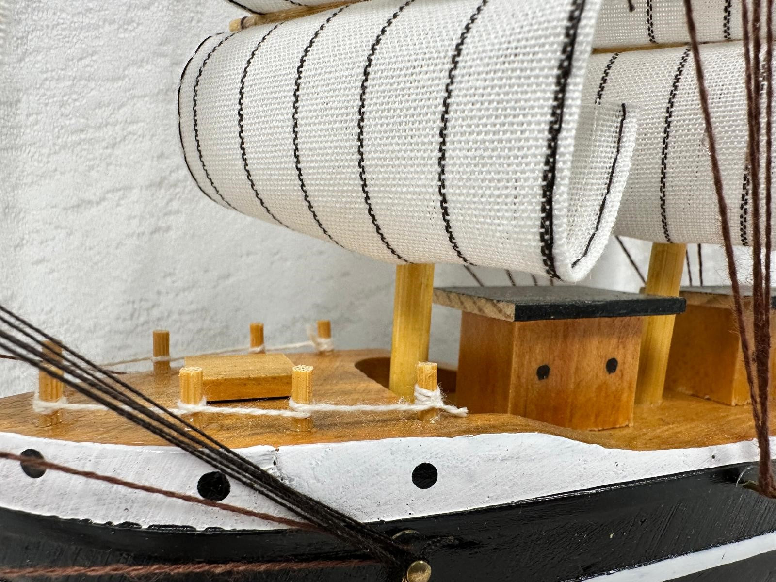 Handmade Ship Model 1Q – 32cm Collector’s Edition Gift - Authentic Replicas & Models