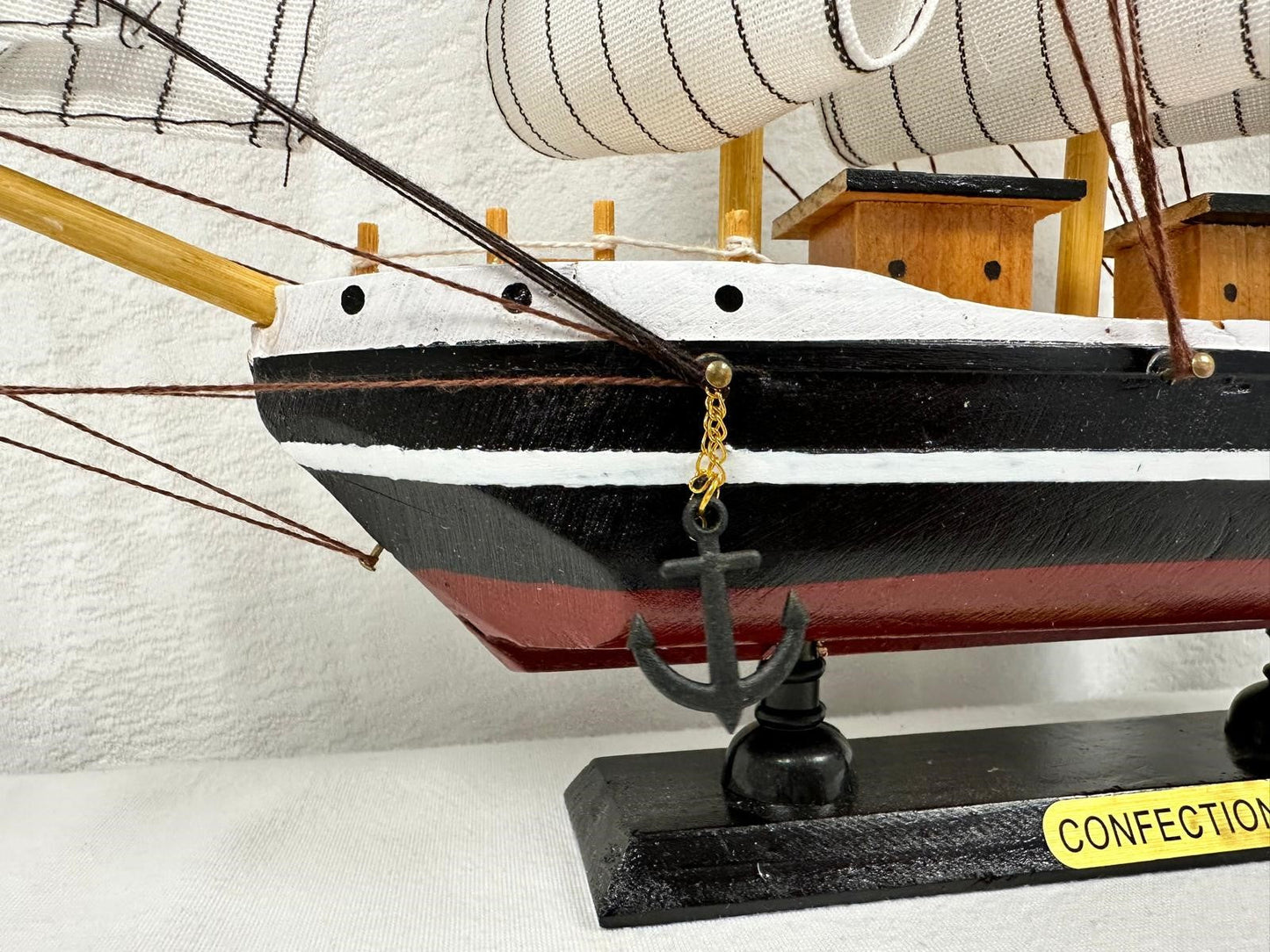 Handmade Ship Model 1Q – 32cm Collector’s Edition Gift - Authentic Replicas & Models