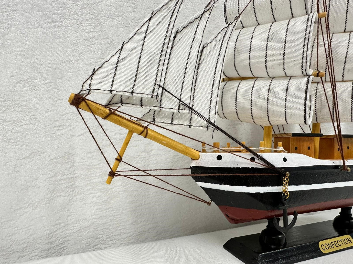 Handmade Ship Model 1Q – 32cm Collector’s Edition Gift - Authentic Replicas & Models