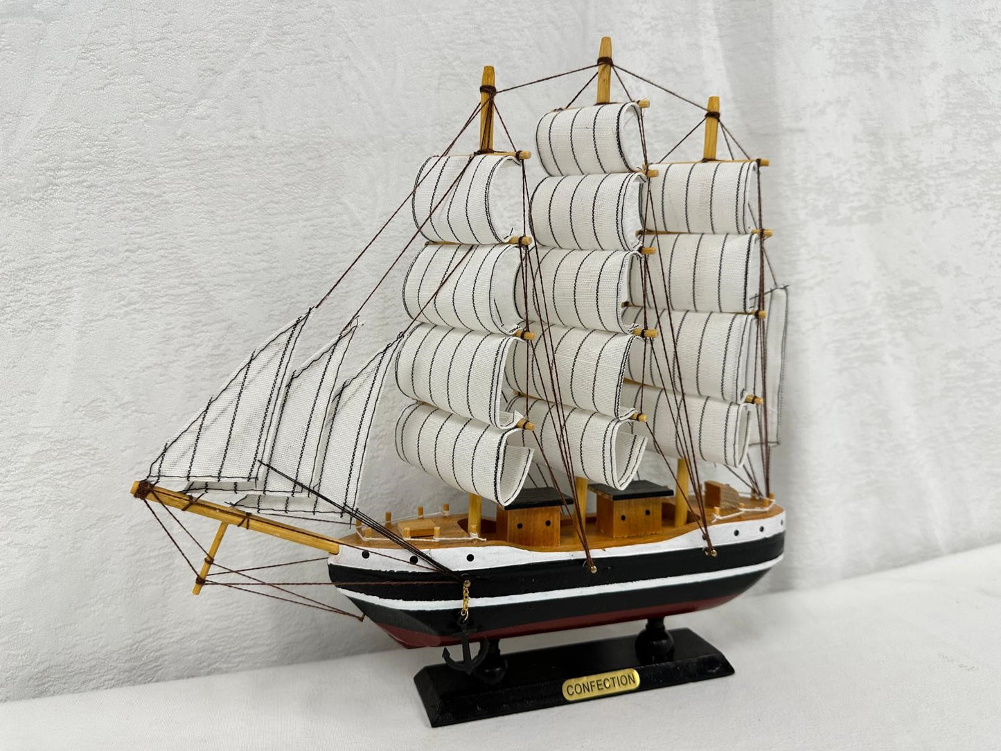 Handmade Ship Model 1Q – 32cm Collector’s Edition Gift - Authentic Replicas & Models
