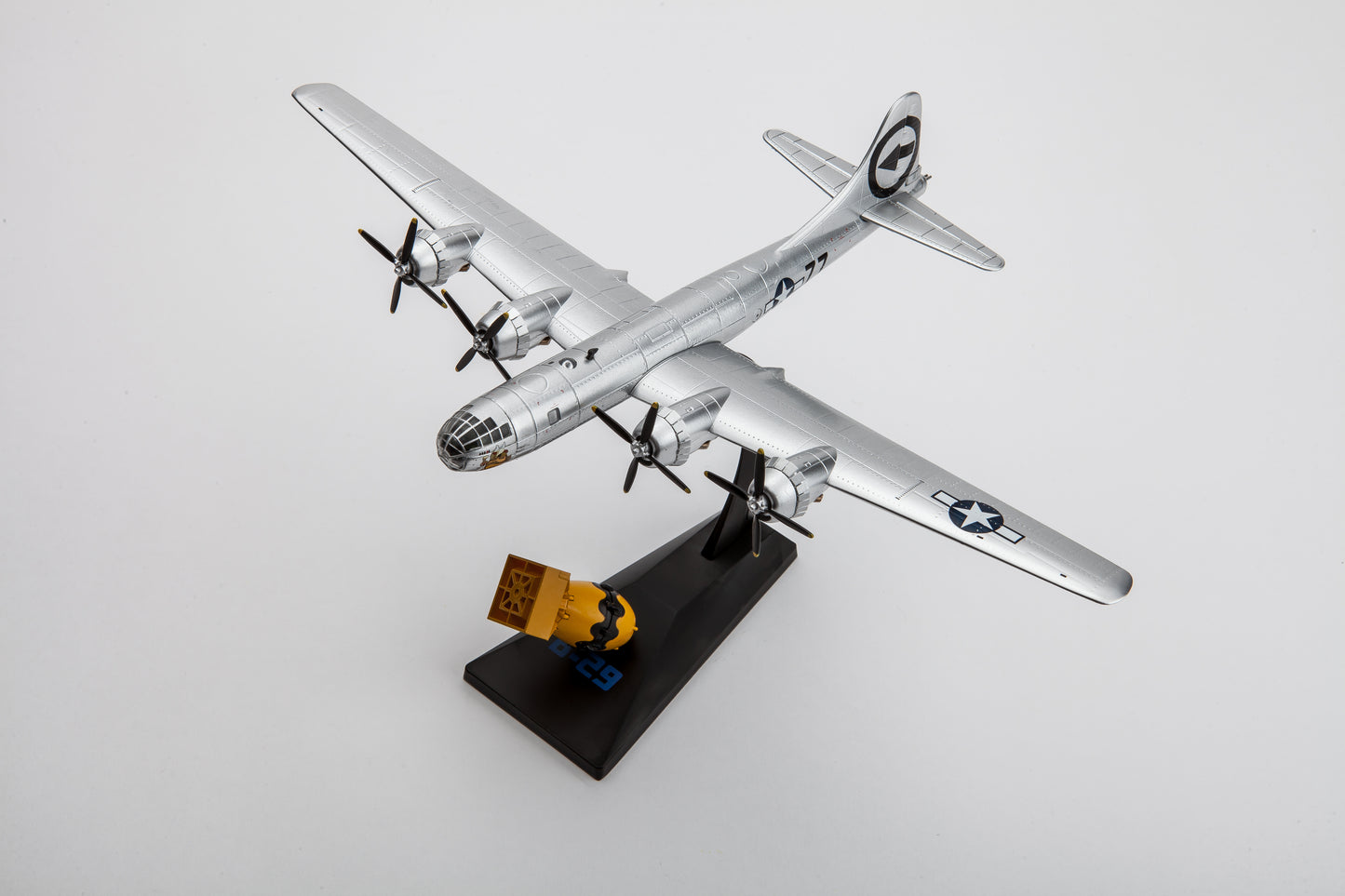1:144 B-29 Superfortress Bomber Model