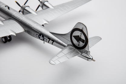 1:144 B-29 Superfortress Bomber Model