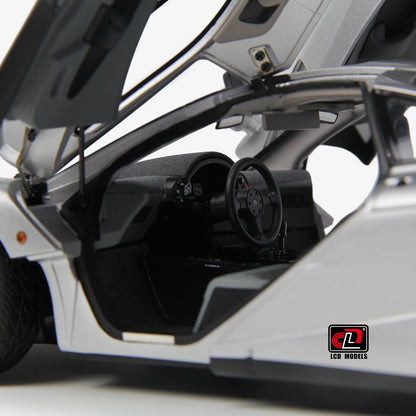 LCD Models McLaren F1 Die-Cast Model Car 1:18 Silver