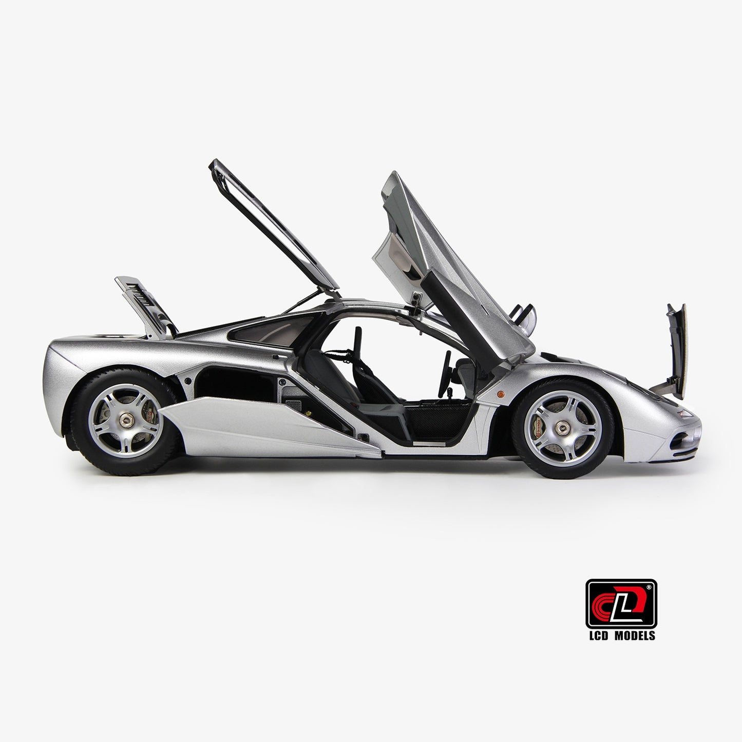 LCD Models McLaren F1 Die-Cast Model Car 1:18 Silver