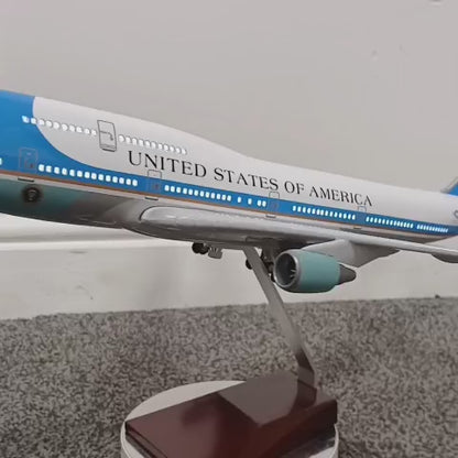 Air Force One display model plane video with lights